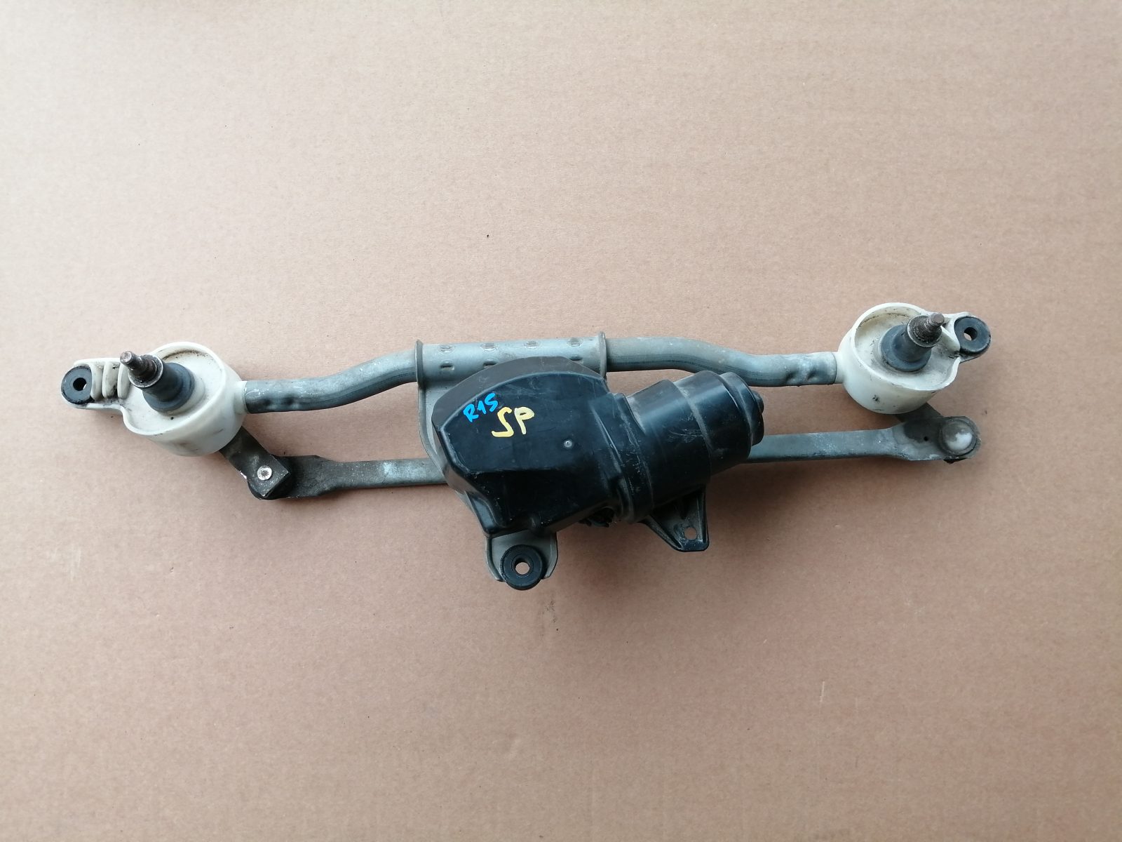Suzuki Splash első ablaktörlő motor+ szerkezet