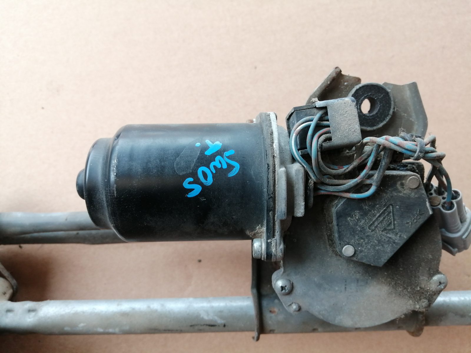 Suzuki Swift 2005-2010 első ablaktörlő motor