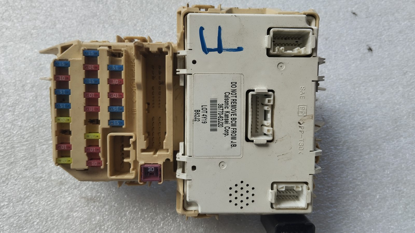 Suzuki Swift 2005-2010 komfort elektronika 36770-62J20
