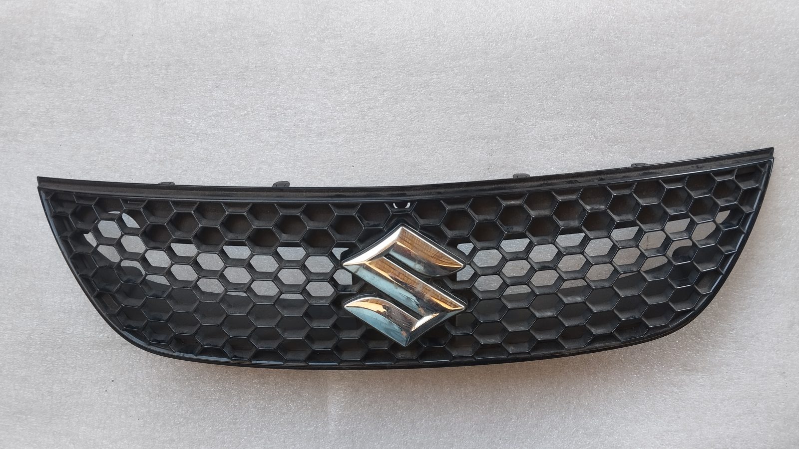 Suzuki SX4 Sedan hűtőrács 71743-75K1