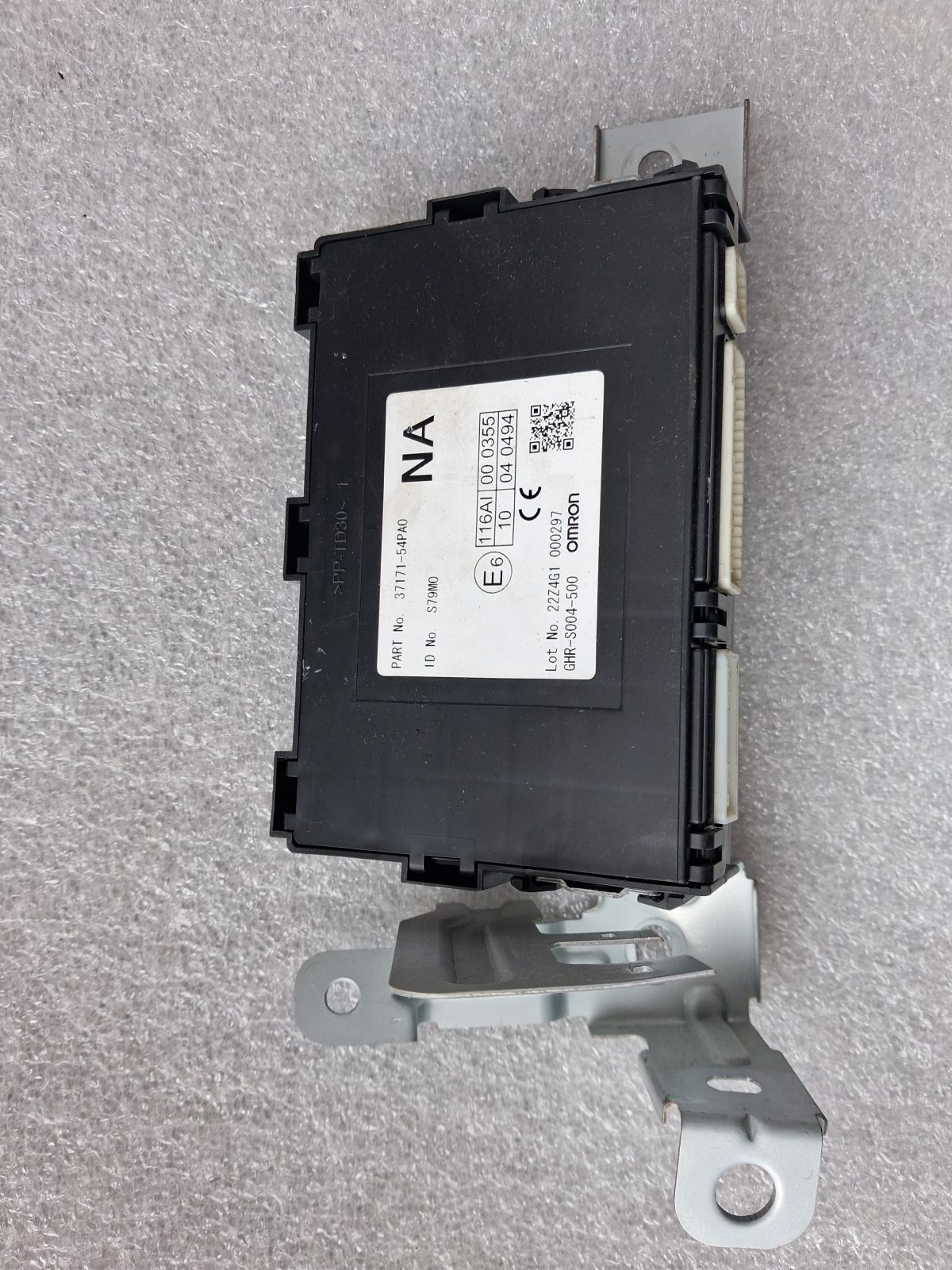 Suzuki Vitara LY kulcs nélküli indítás vezérlőegység / komfort modul 37171-54PA0
