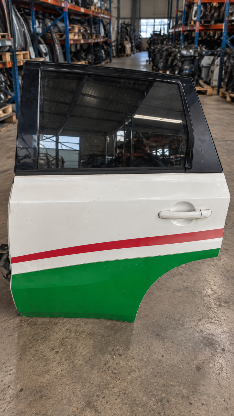 Suzuki Vitara  bal hátsó ajtó  68004-54P01