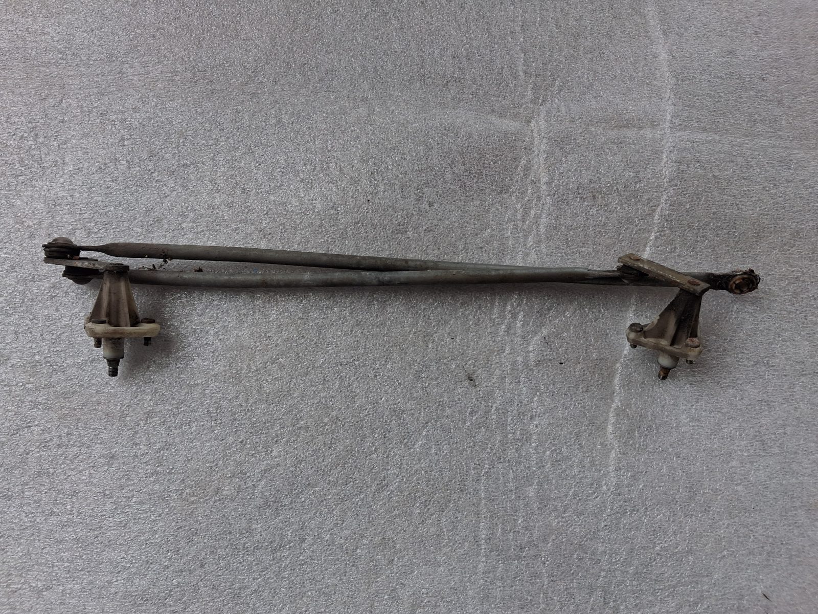 Suzuki Wagon R+  ablaktörlő mechanika 38102-83E01
